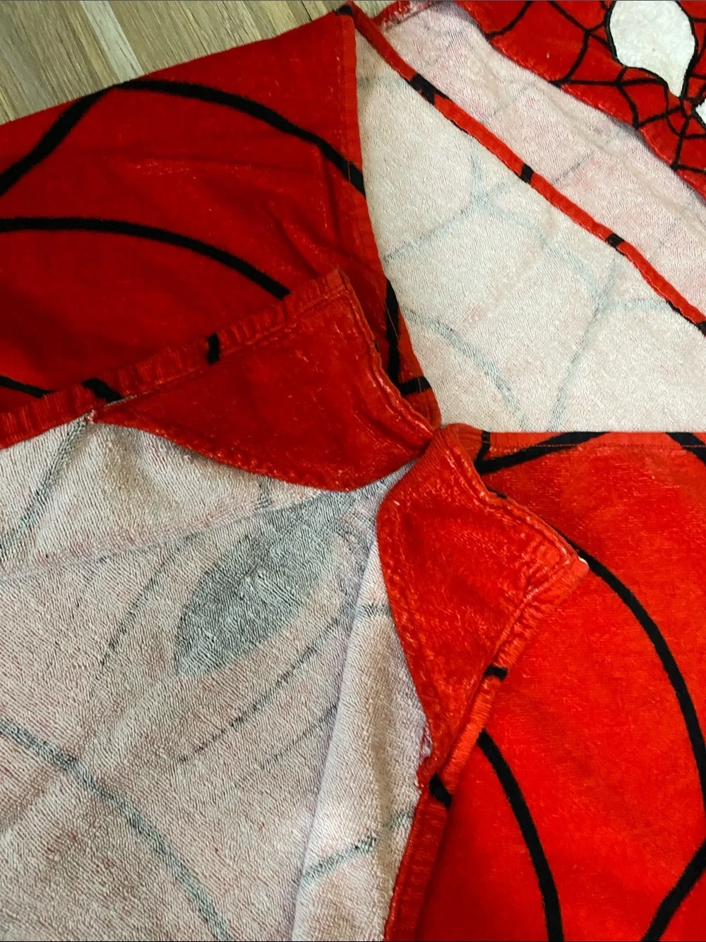 MARVEL Spider Man hooded towel